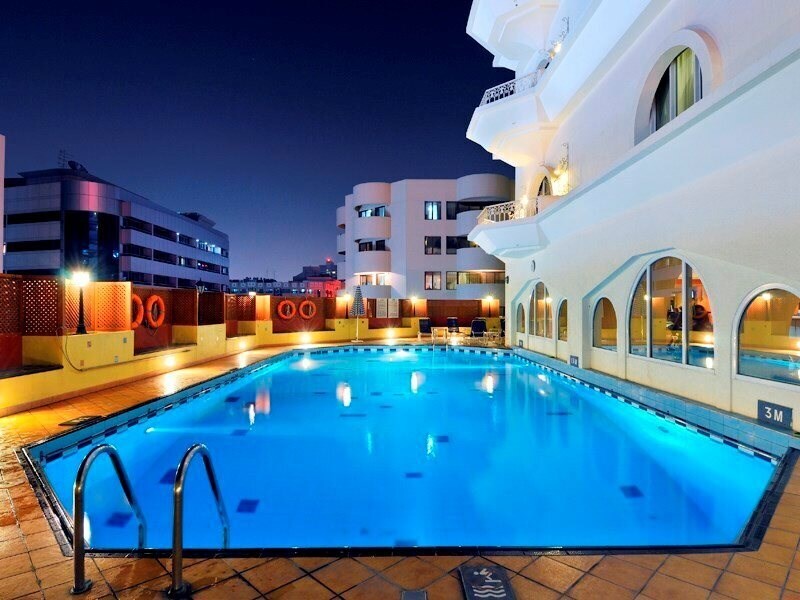 Fotografii Ramada by Wyndham Dubai Deira (ex. Ramada Hotel by Landmark) 4*